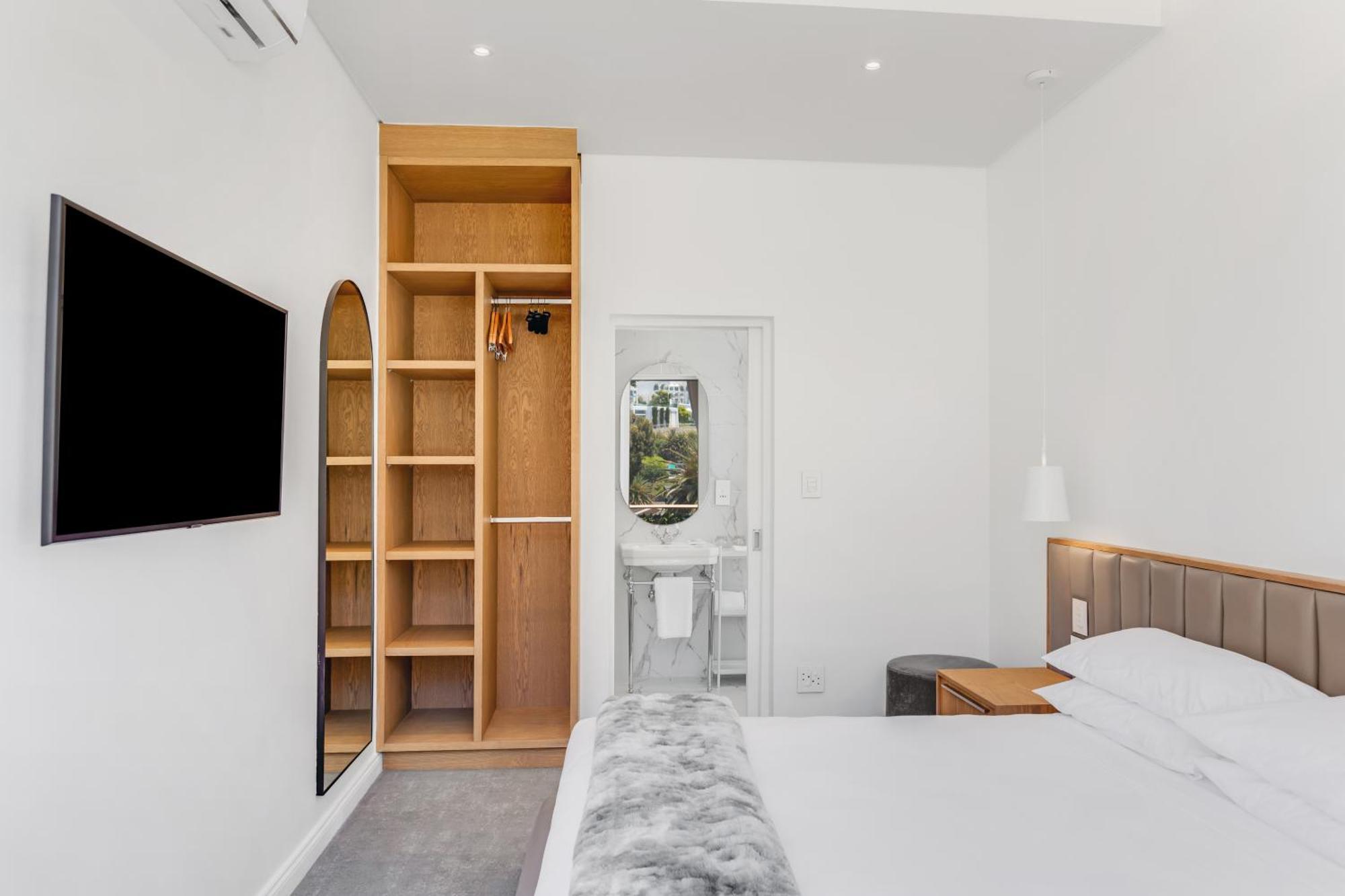 Two Bedroom Mountain Facing Suite